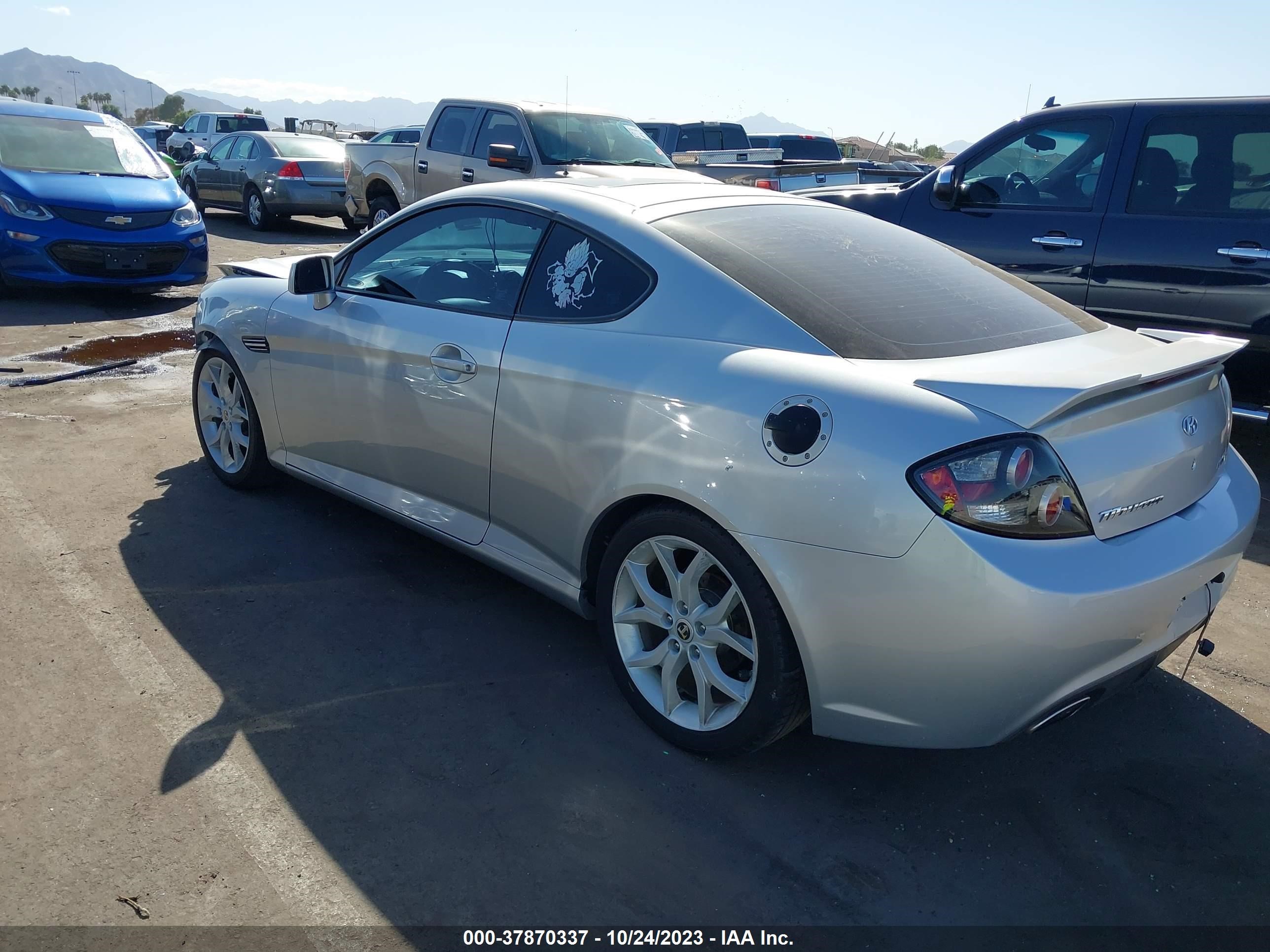 Photo 2 VIN: KMHHN66F37U245943 - HYUNDAI TIBURON 