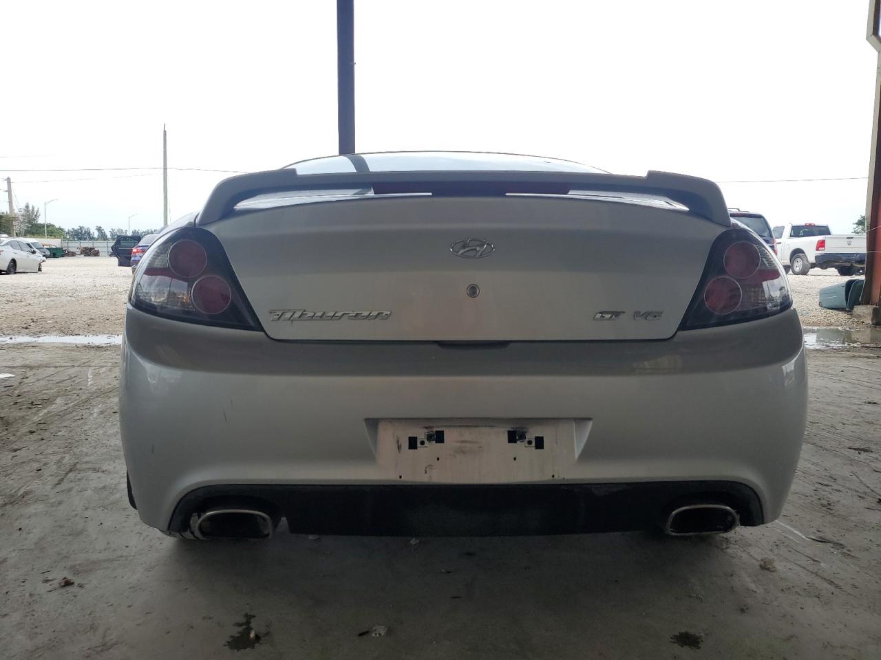 Photo 5 VIN: KMHHN66F48U272215 - HYUNDAI TIBURON 