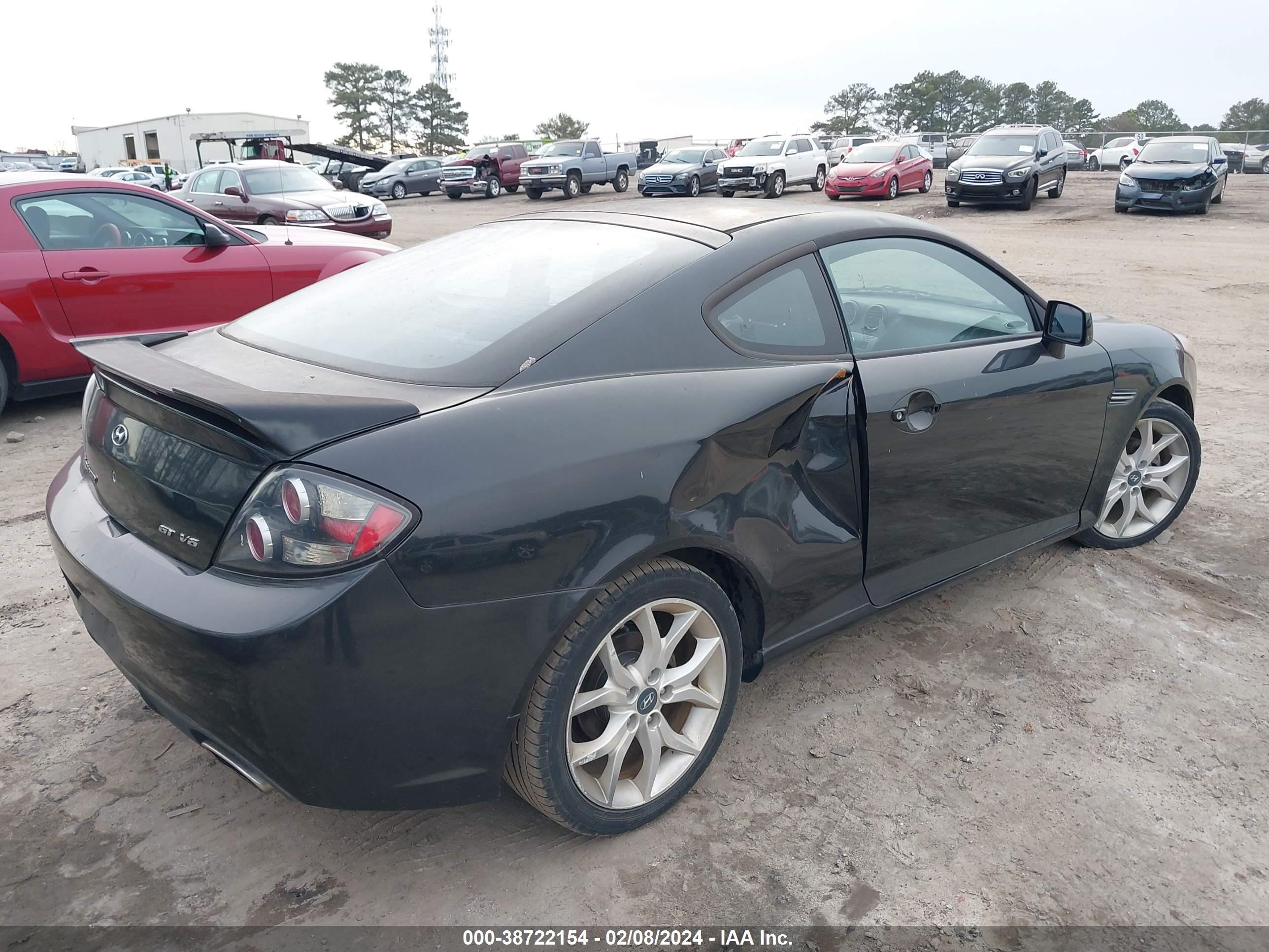 Photo 3 VIN: KMHHN66F48U272313 - HYUNDAI TIBURON 