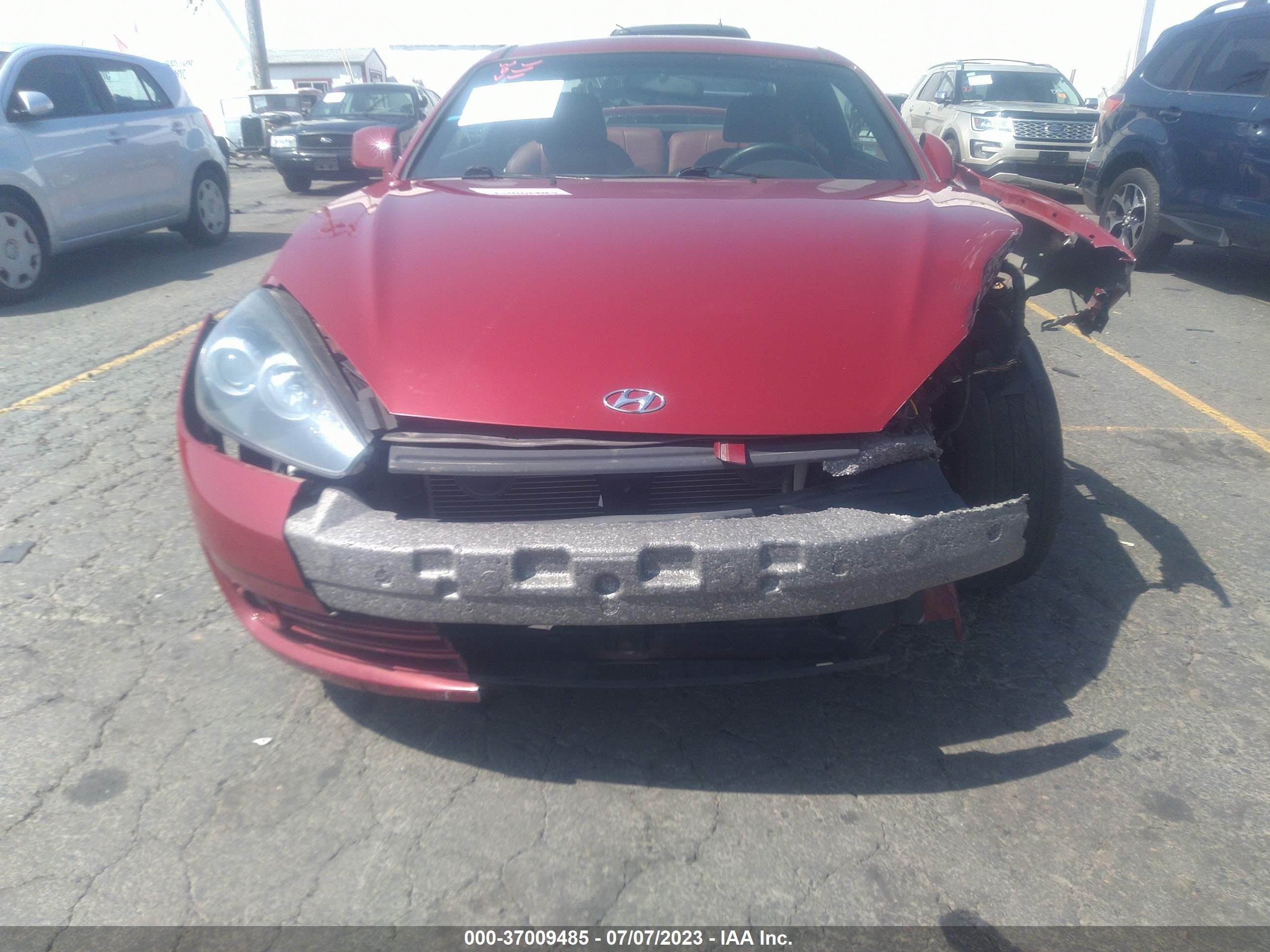 Photo 11 VIN: KMHHN66F57U252070 - HYUNDAI TIBURON 