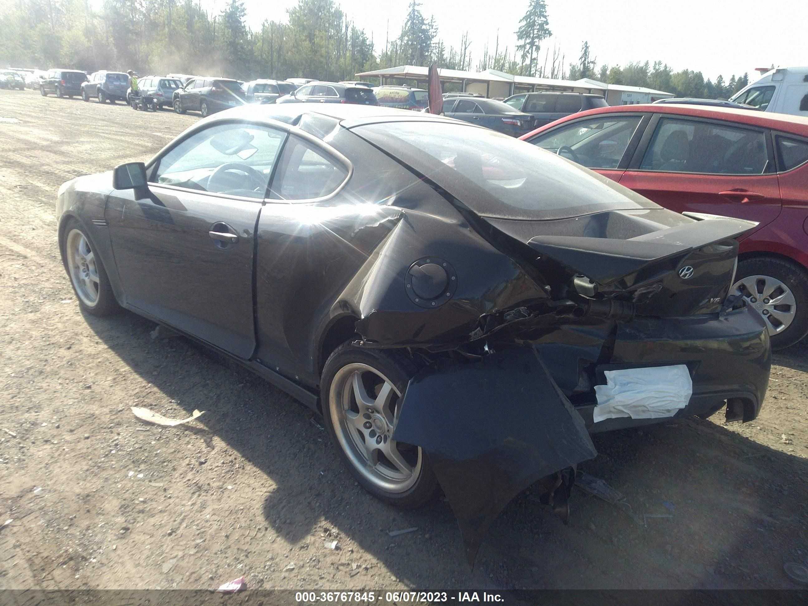 Photo 2 VIN: KMHHN66F97U236969 - HYUNDAI TIBURON 