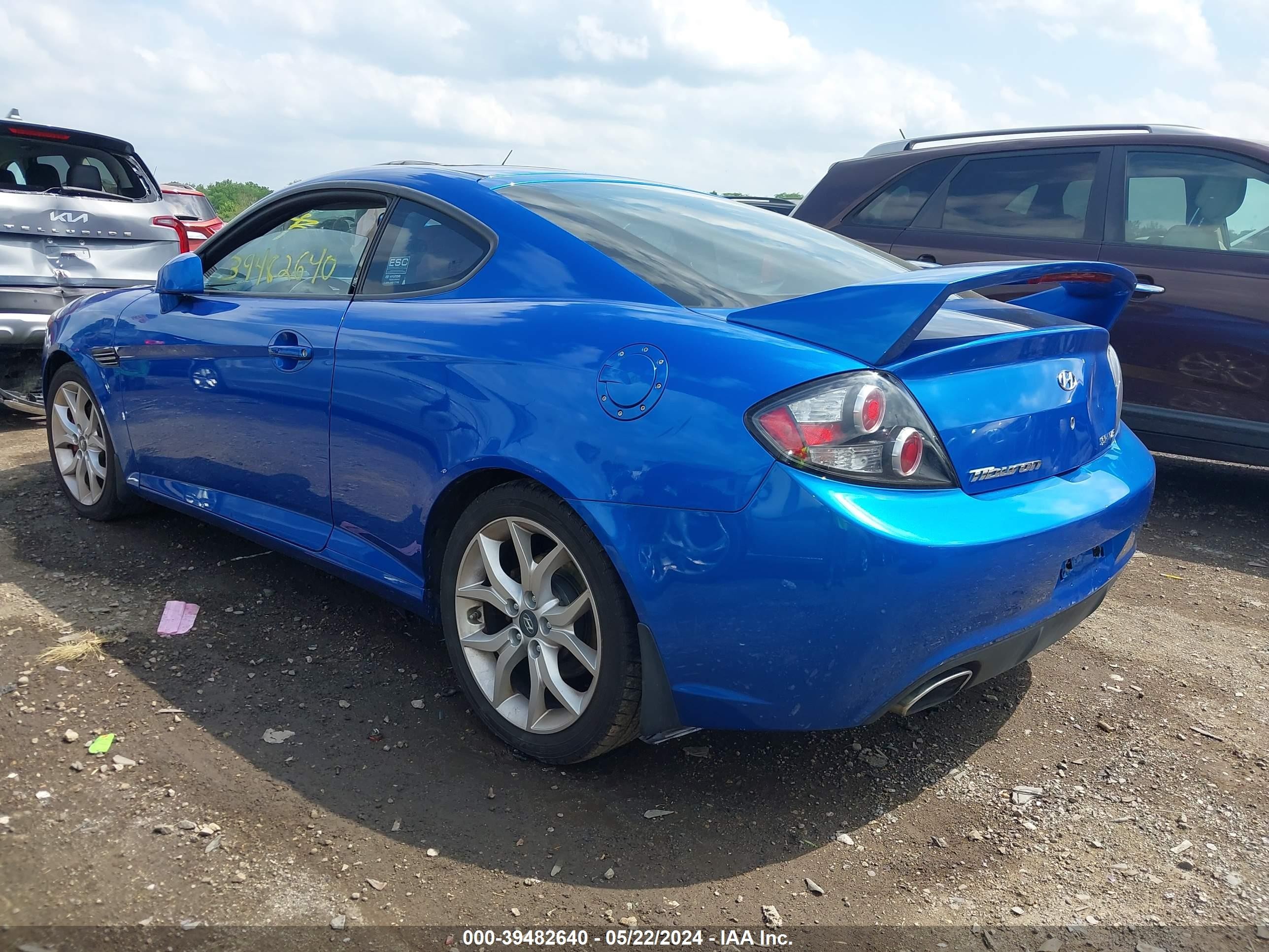 Photo 2 VIN: KMHHN66F97U252427 - HYUNDAI TIBURON 