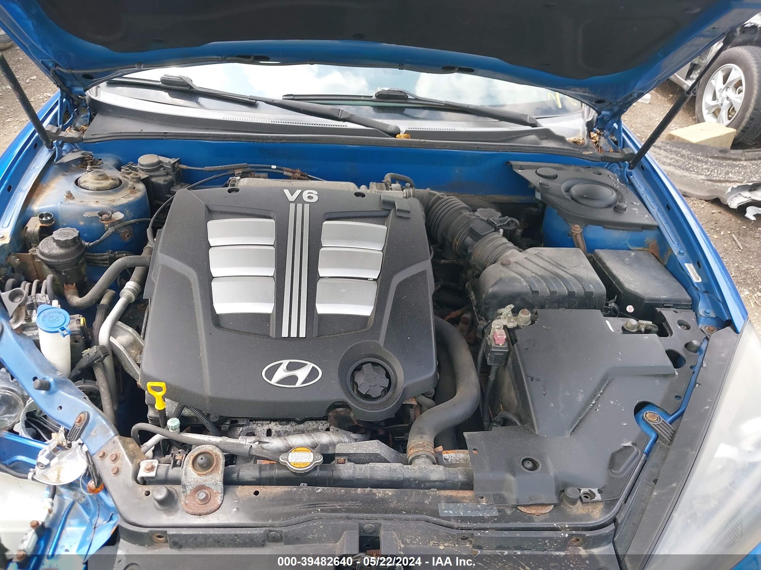 Photo 9 VIN: KMHHN66F97U252427 - HYUNDAI TIBURON 