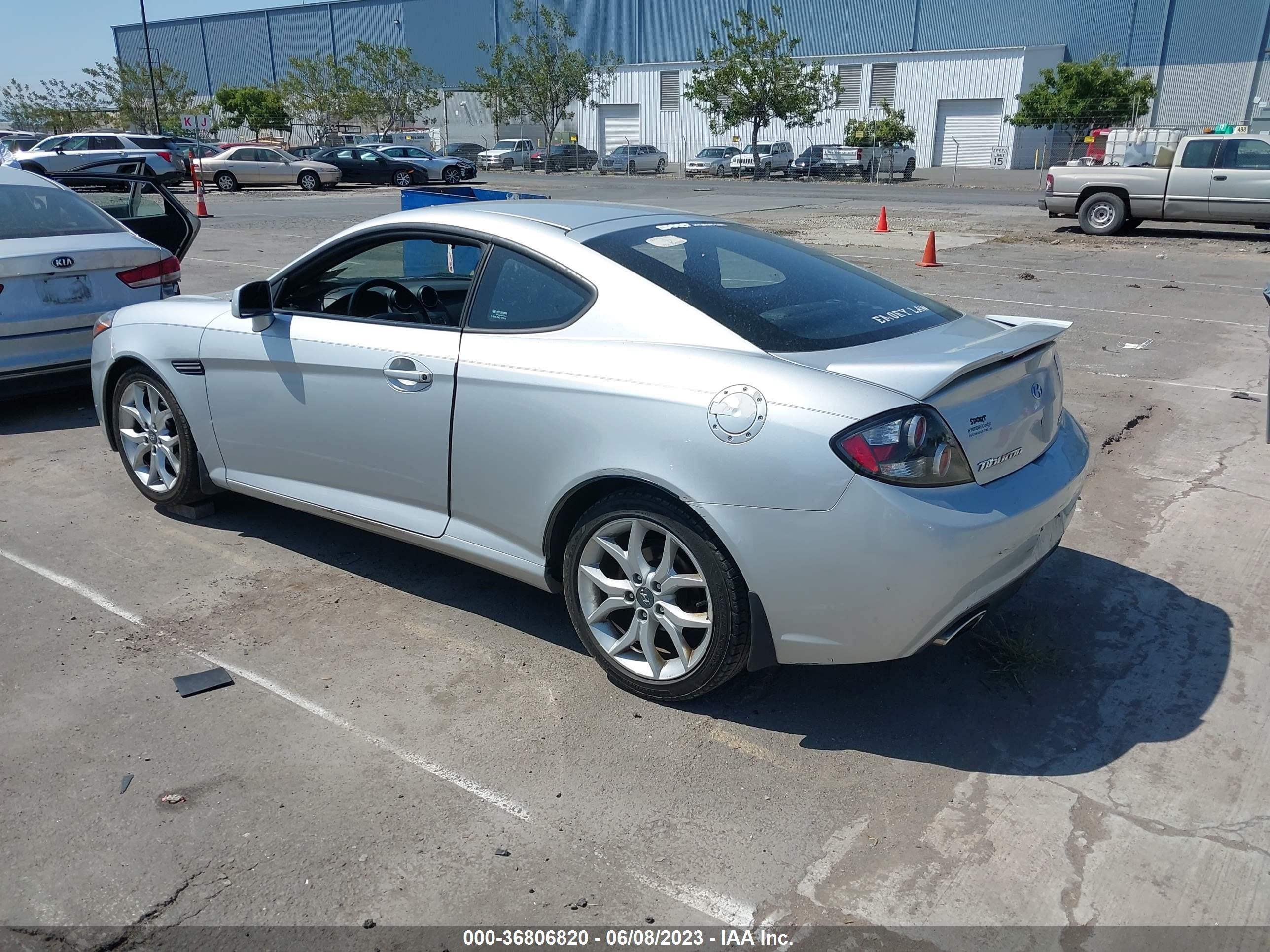 Photo 2 VIN: KMHHN66F97U253187 - HYUNDAI TIBURON 