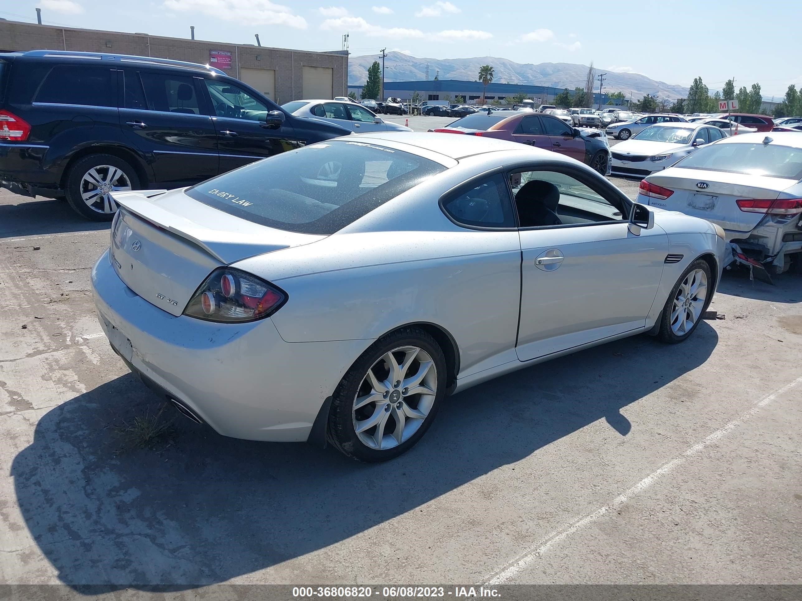 Photo 3 VIN: KMHHN66F97U253187 - HYUNDAI TIBURON 