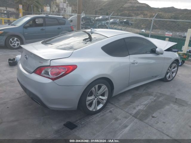 Photo 3 VIN: KMHHT6KD0AU042493 - HYUNDAI GENESIS 