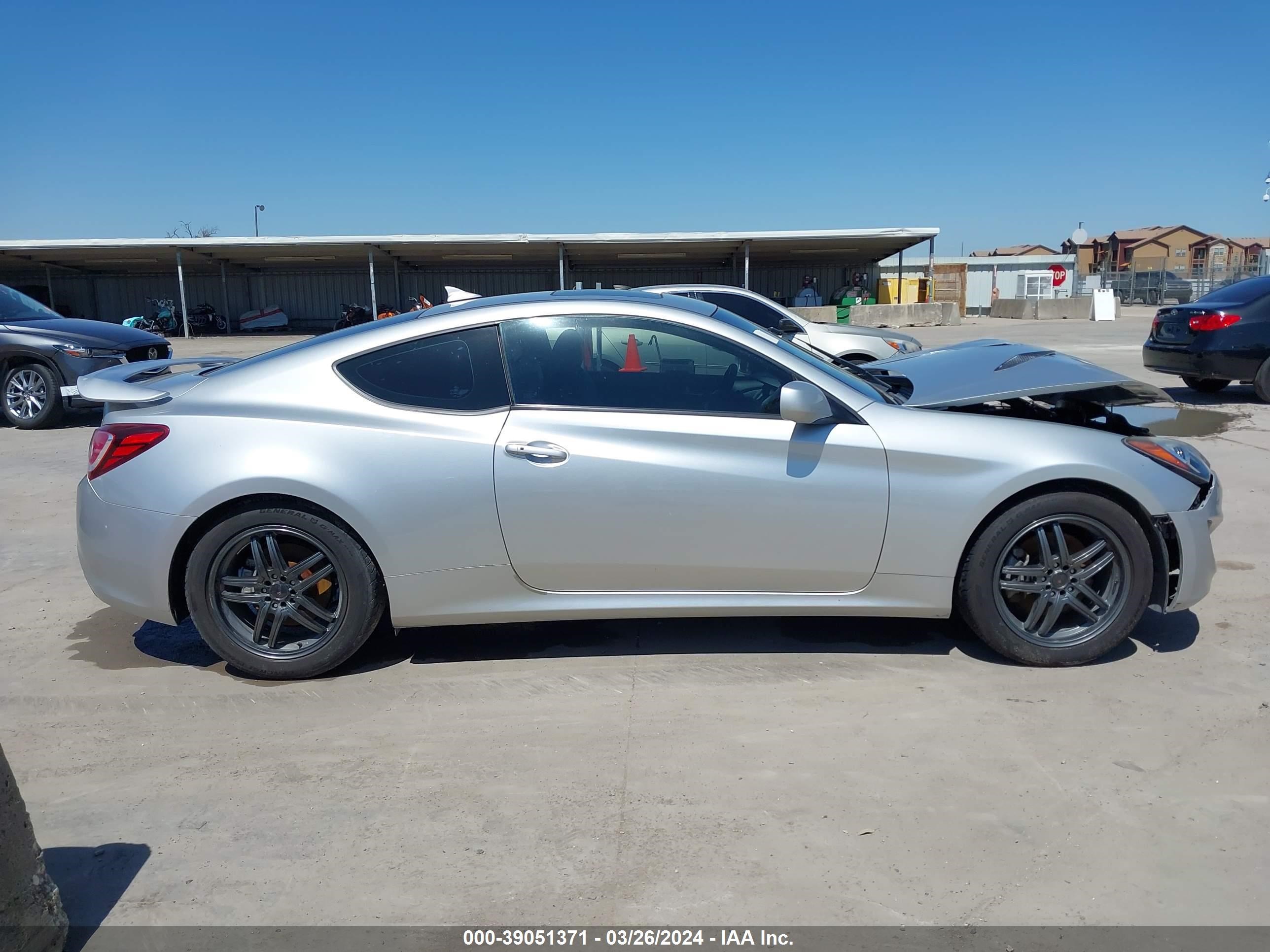 Photo 12 VIN: KMHHT6KD0DU095246 - HYUNDAI GENESIS COUPE 