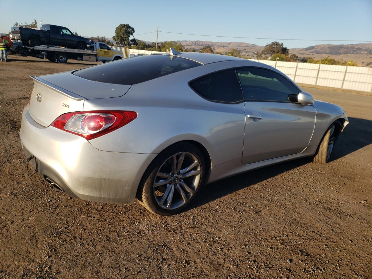 Photo 2 VIN: KMHHT6KD1CU073996 - HYUNDAI GENESIS 