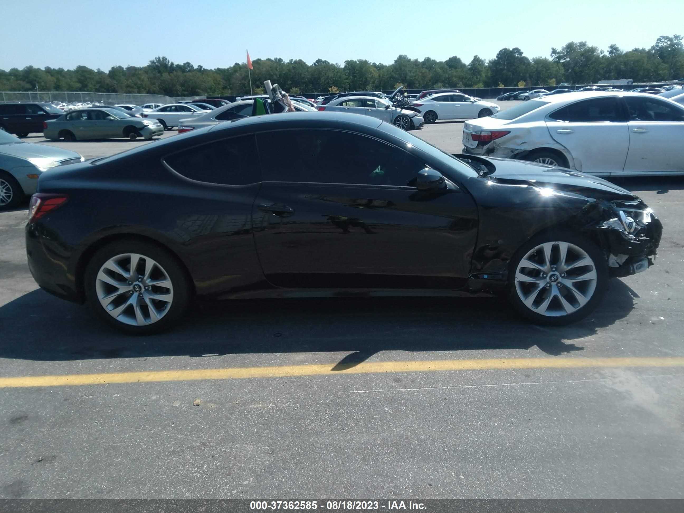 Photo 12 VIN: KMHHT6KD1EU113609 - HYUNDAI GENESIS COUPE 