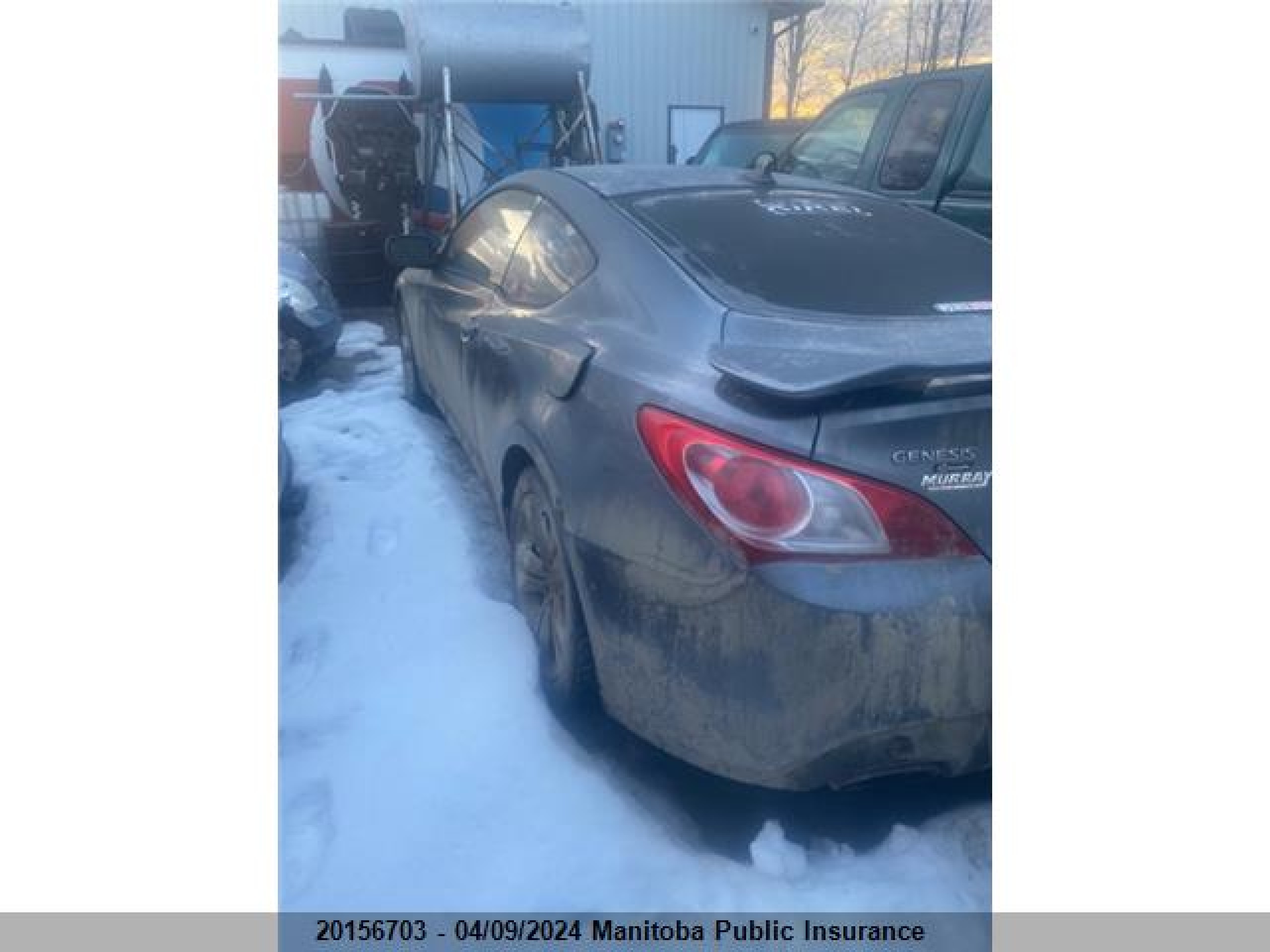 Photo 2 VIN: KMHHT6KD2AU014498 - HYUNDAI GENESIS 