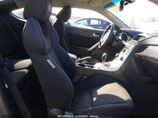 Photo 4 VIN: KMHHT6KD2AU026702 - HYUNDAI GENESIS 