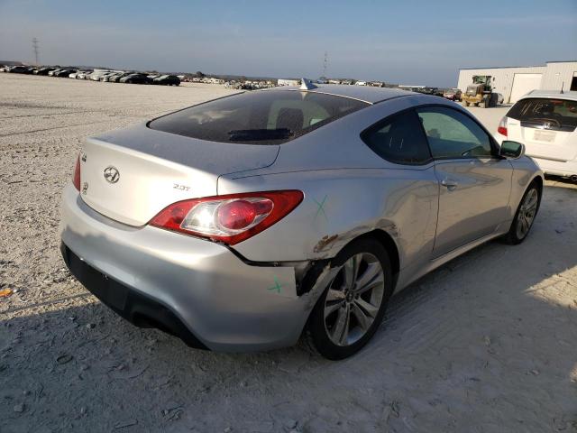 Photo 2 VIN: KMHHT6KD2BU064898 - HYUNDAI GENESIS CO 