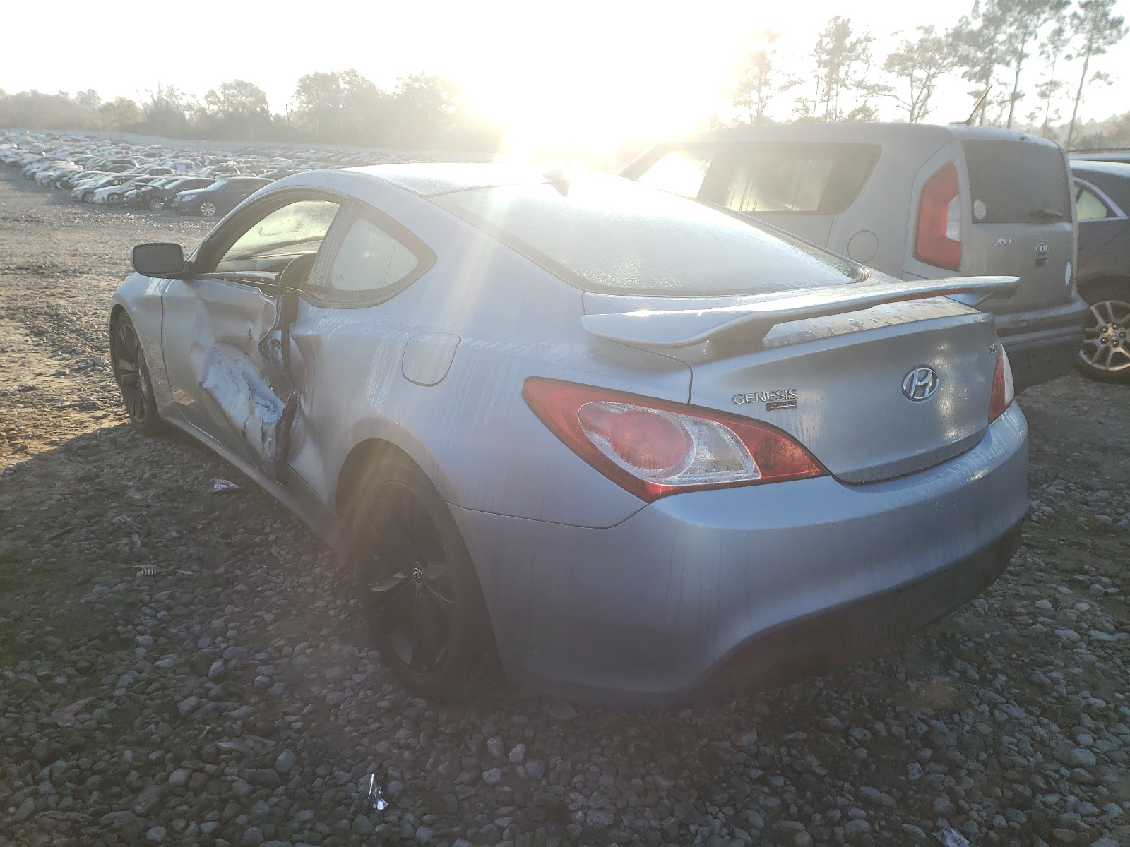 Photo 2 VIN: KMHHT6KD6AU011300 - HYUNDAI GENESIS CO 