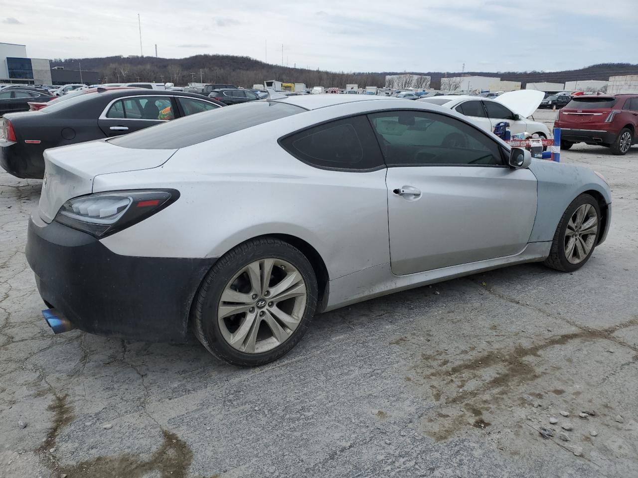 Photo 2 VIN: KMHHT6KD6BU059879 - HYUNDAI GENESIS 