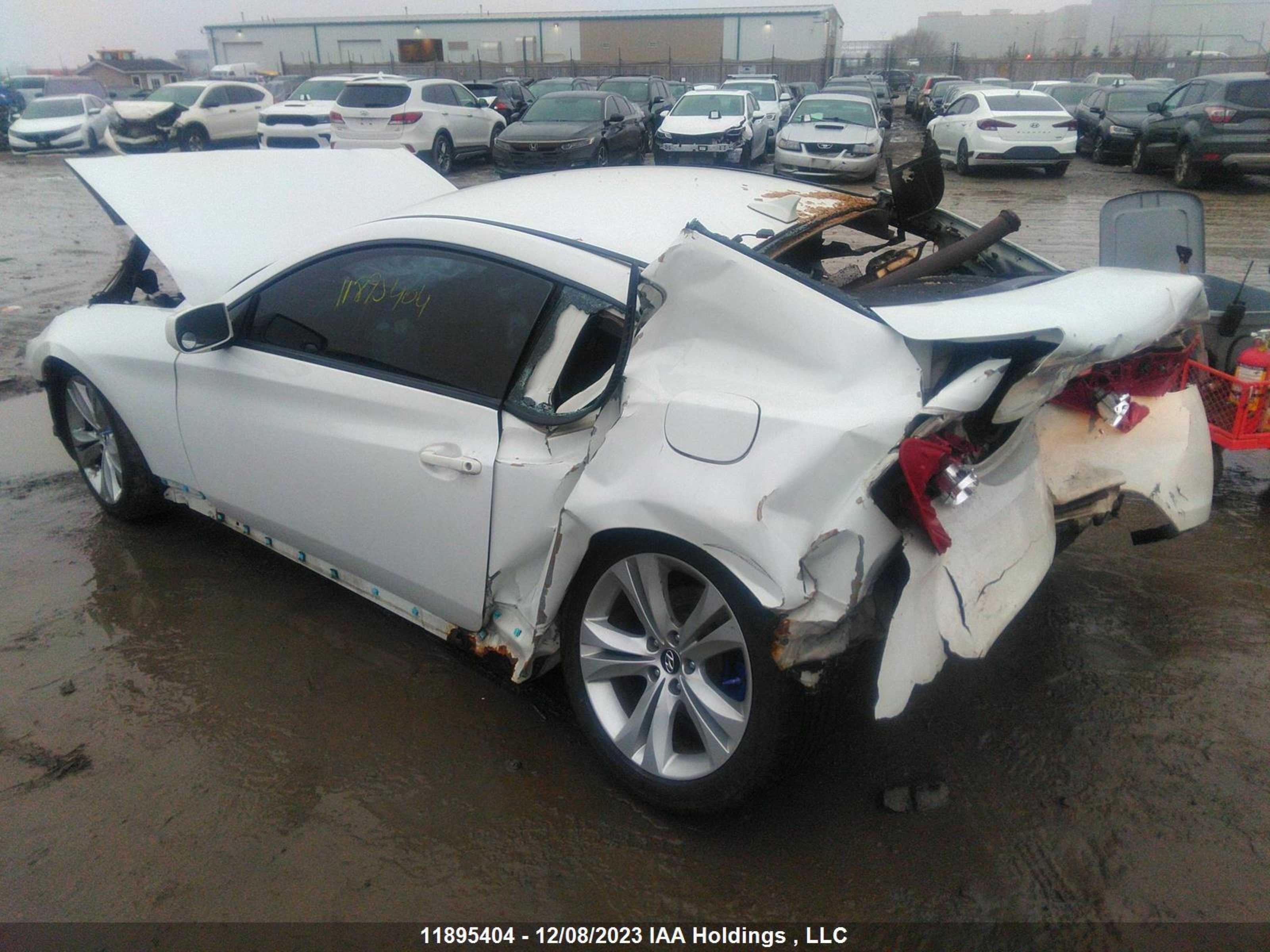 Photo 2 VIN: KMHHT6KD7AU034410 - HYUNDAI GENESIS COUPE 