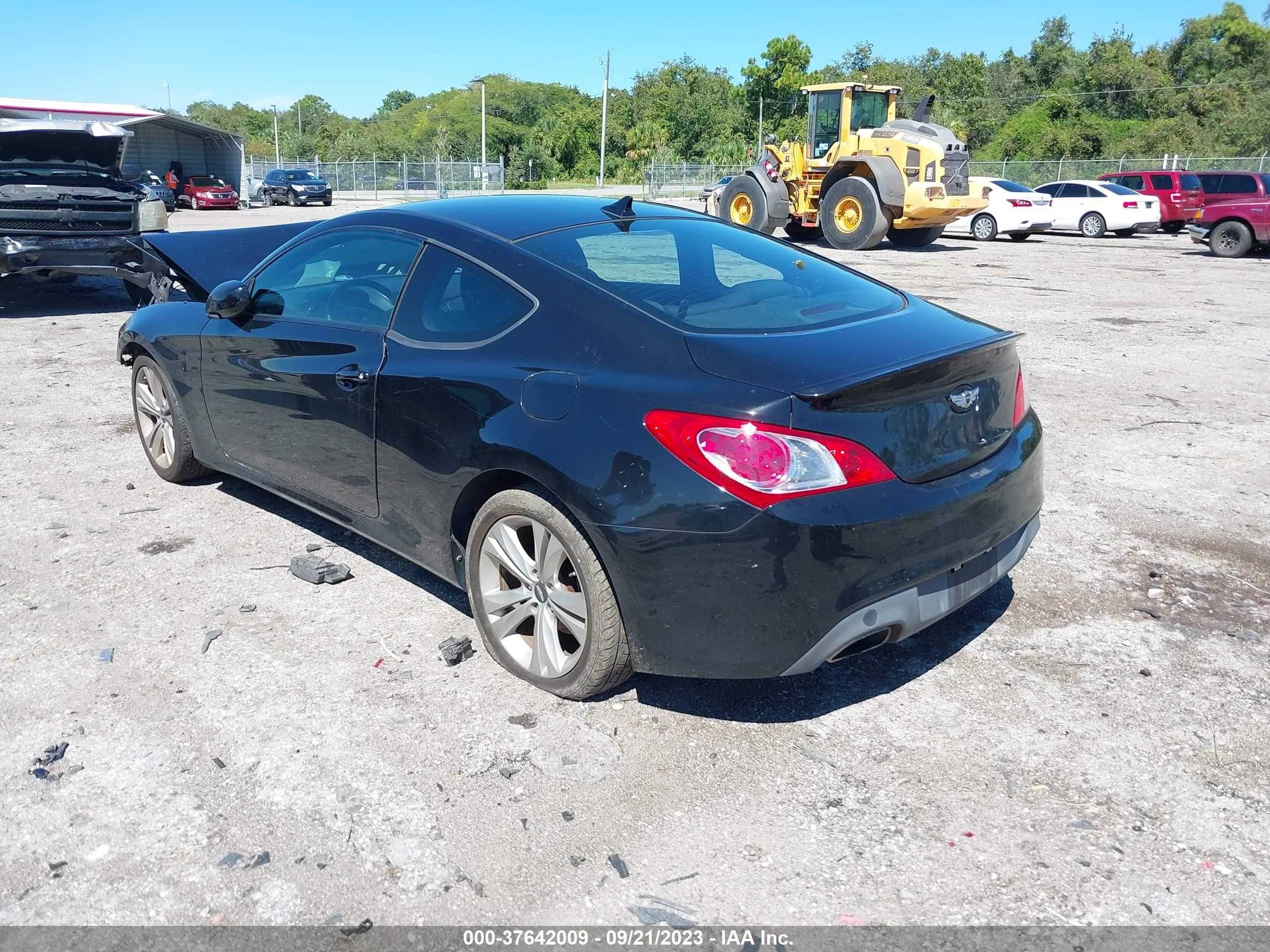 Photo 2 VIN: KMHHT6KD9CU070988 - HYUNDAI GENESIS COUPE 