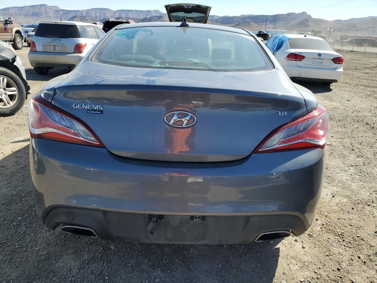 Photo 5 VIN: KMHHT6KJ5GU132351 - HYUNDAI GENESIS 