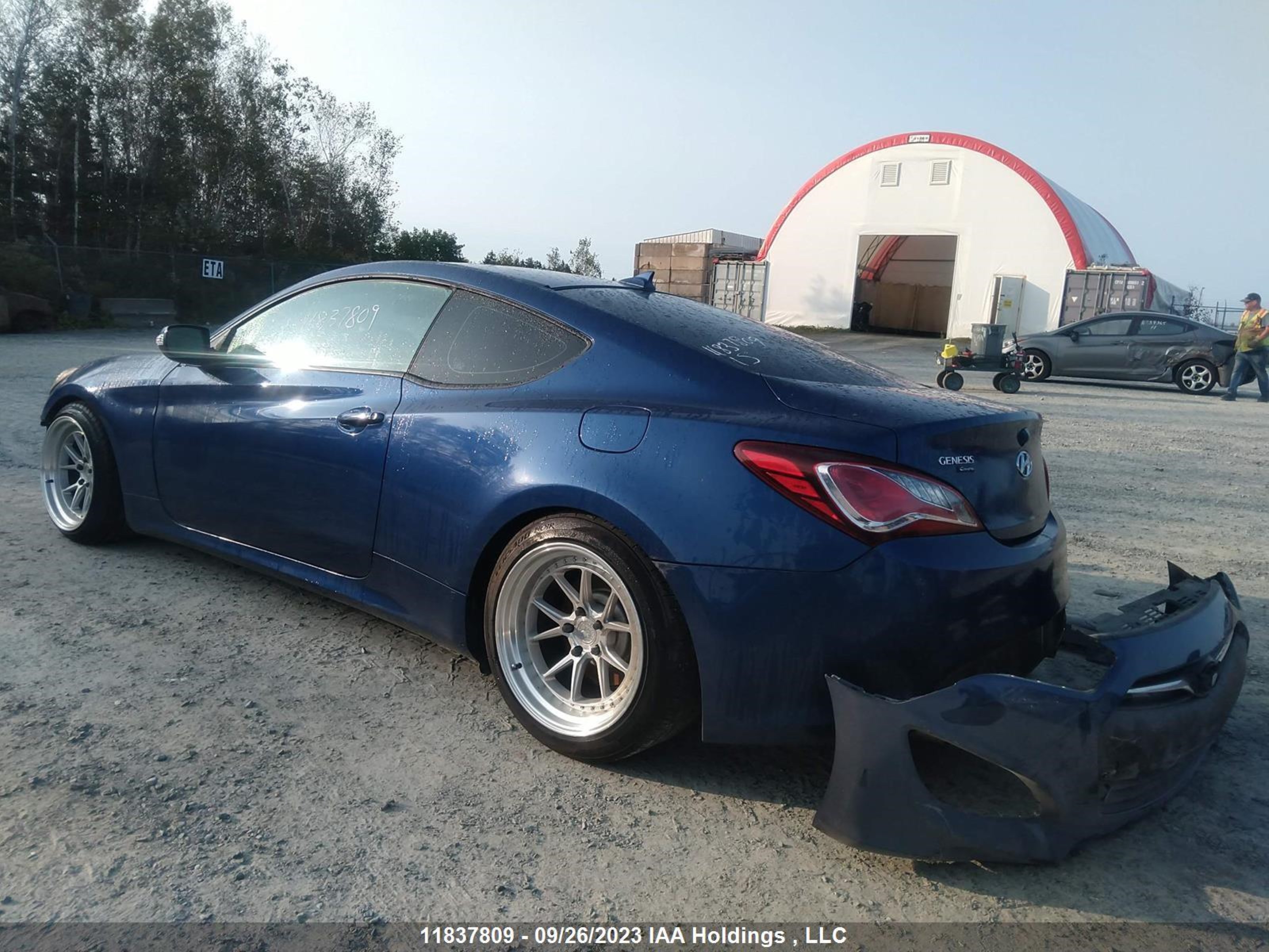 Photo 2 VIN: KMHHT6KJ8FU130799 - HYUNDAI GENESIS COUPE 