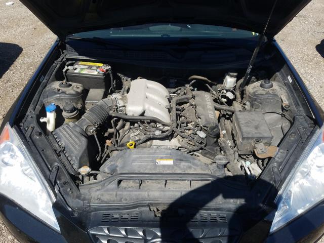 Photo 6 VIN: KMHHU6KH0BU058940 - HYUNDAI GENESIS CO 