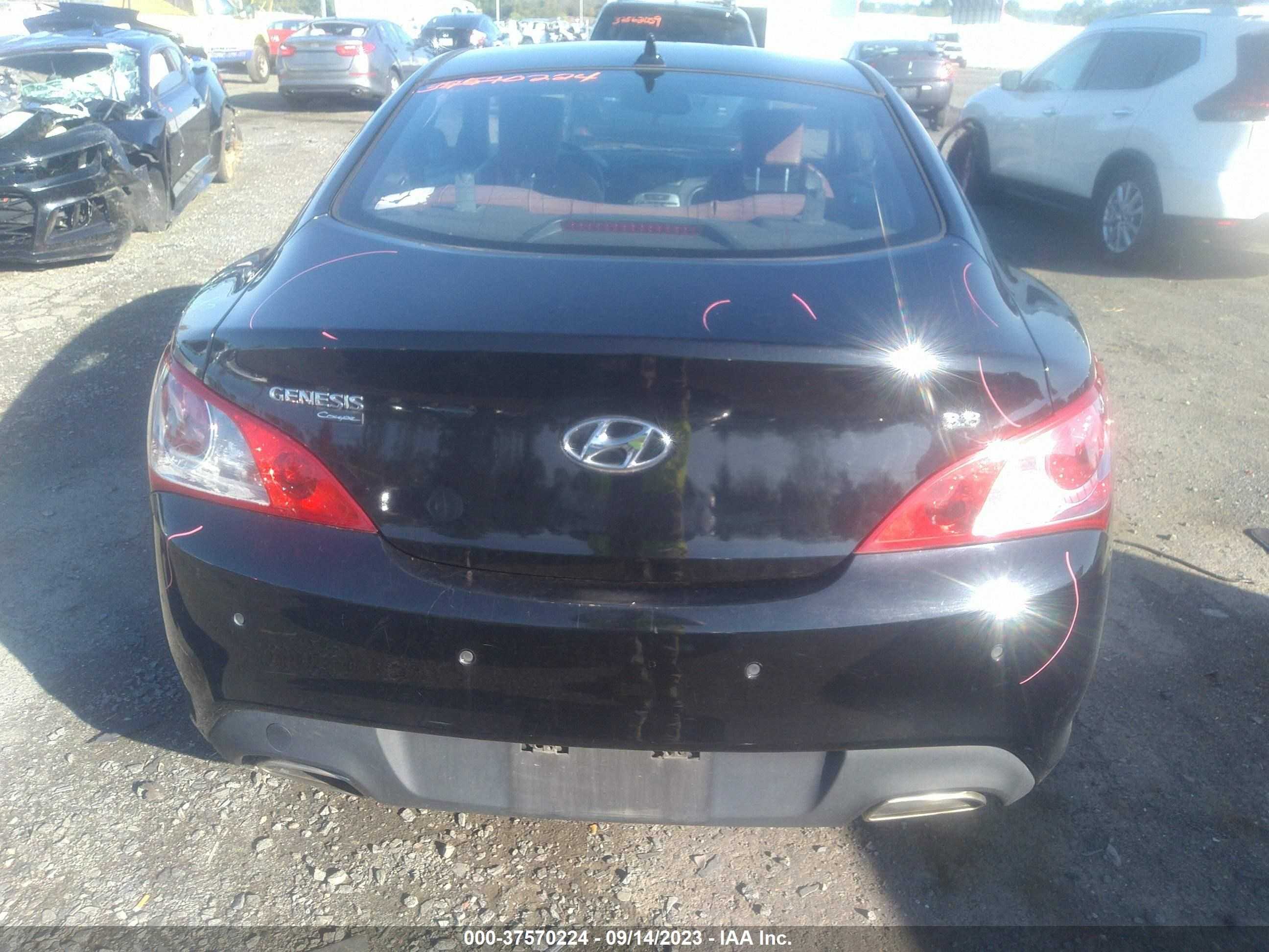 Photo 15 VIN: KMHHU6KH2AU007549 - HYUNDAI GENESIS COUPE 