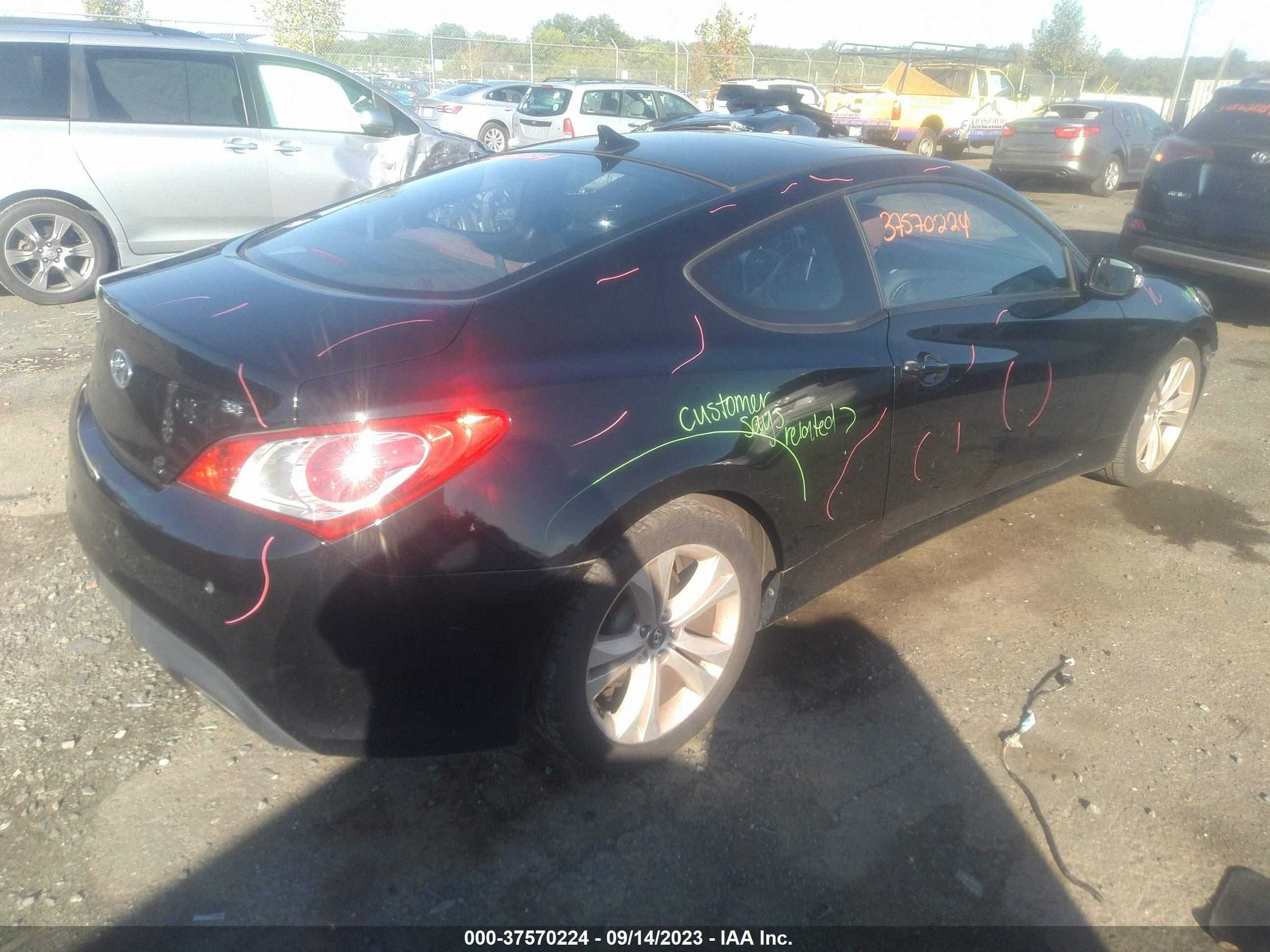 Photo 3 VIN: KMHHU6KH2AU007549 - HYUNDAI GENESIS COUPE 