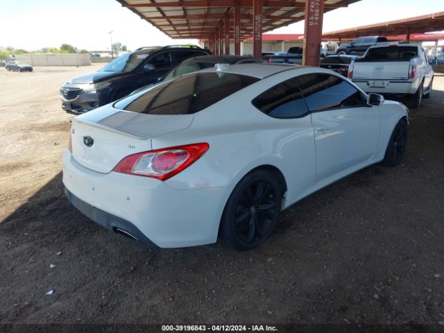 Photo 3 VIN: KMHHU6KH2CU068077 - HYUNDAI GENESIS 