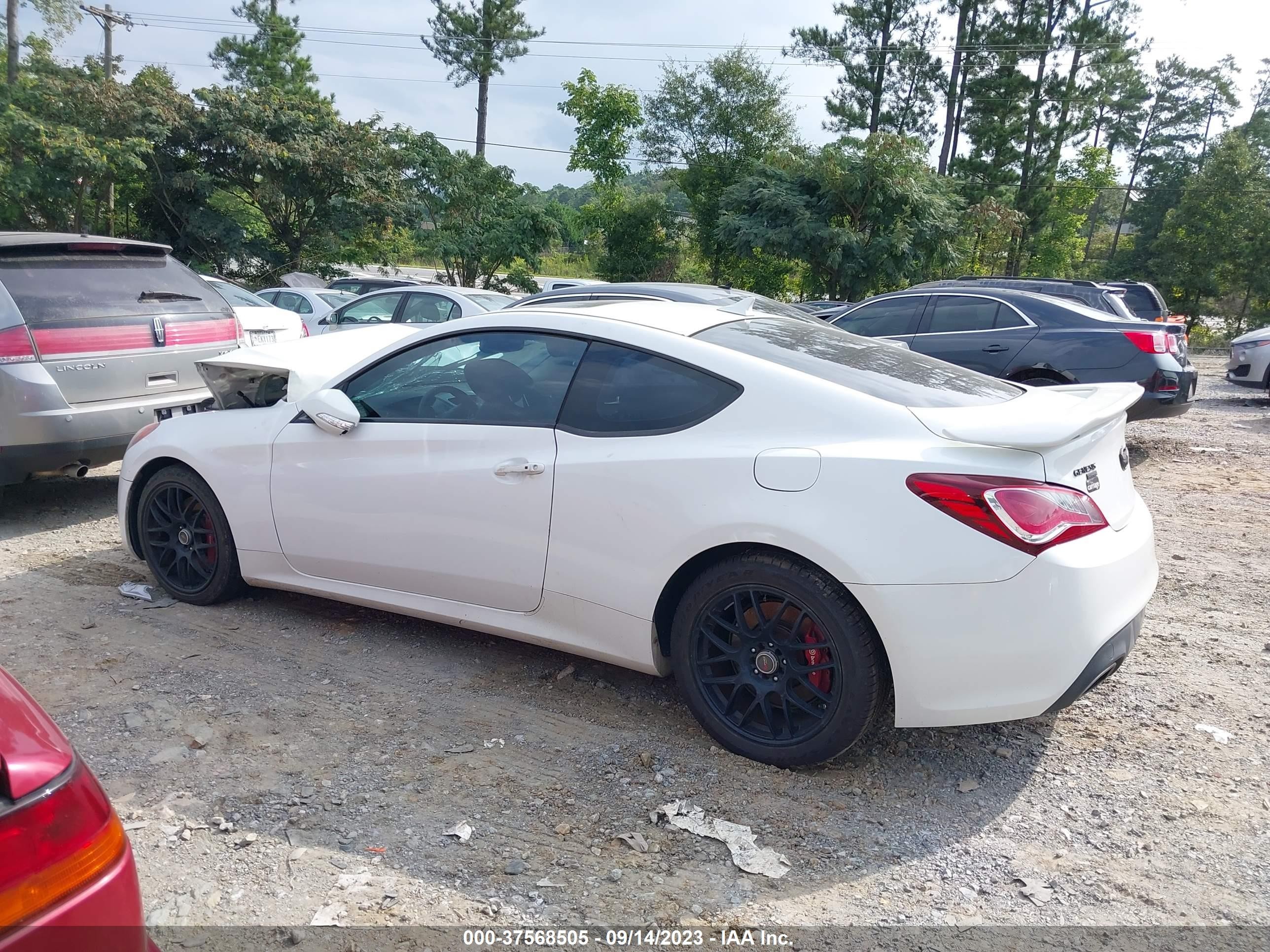 Photo 13 VIN: KMHHU6KH6BU046338 - HYUNDAI GENESIS COUPE 