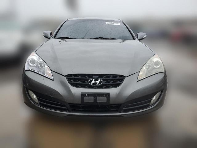 Photo 4 VIN: KMHHU6KH9AU017687 - HYUNDAI GENESIS 