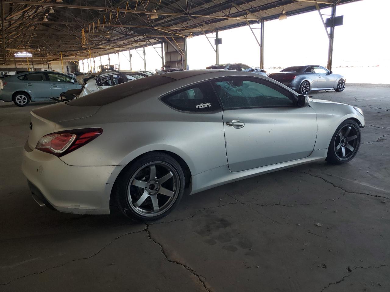 Photo 2 VIN: KMHHU6KJ0DU086999 - HYUNDAI GENESIS 