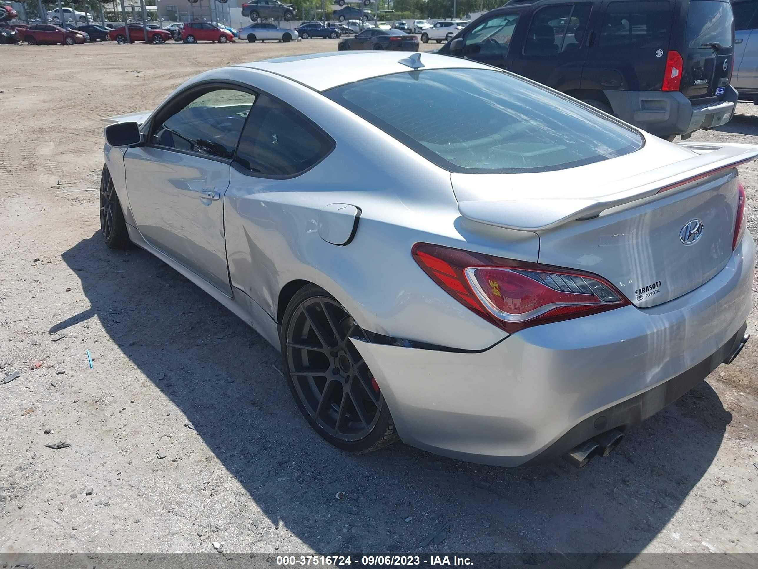 Photo 2 VIN: KMHHU6KJ0DU091118 - HYUNDAI GENESIS COUPE 