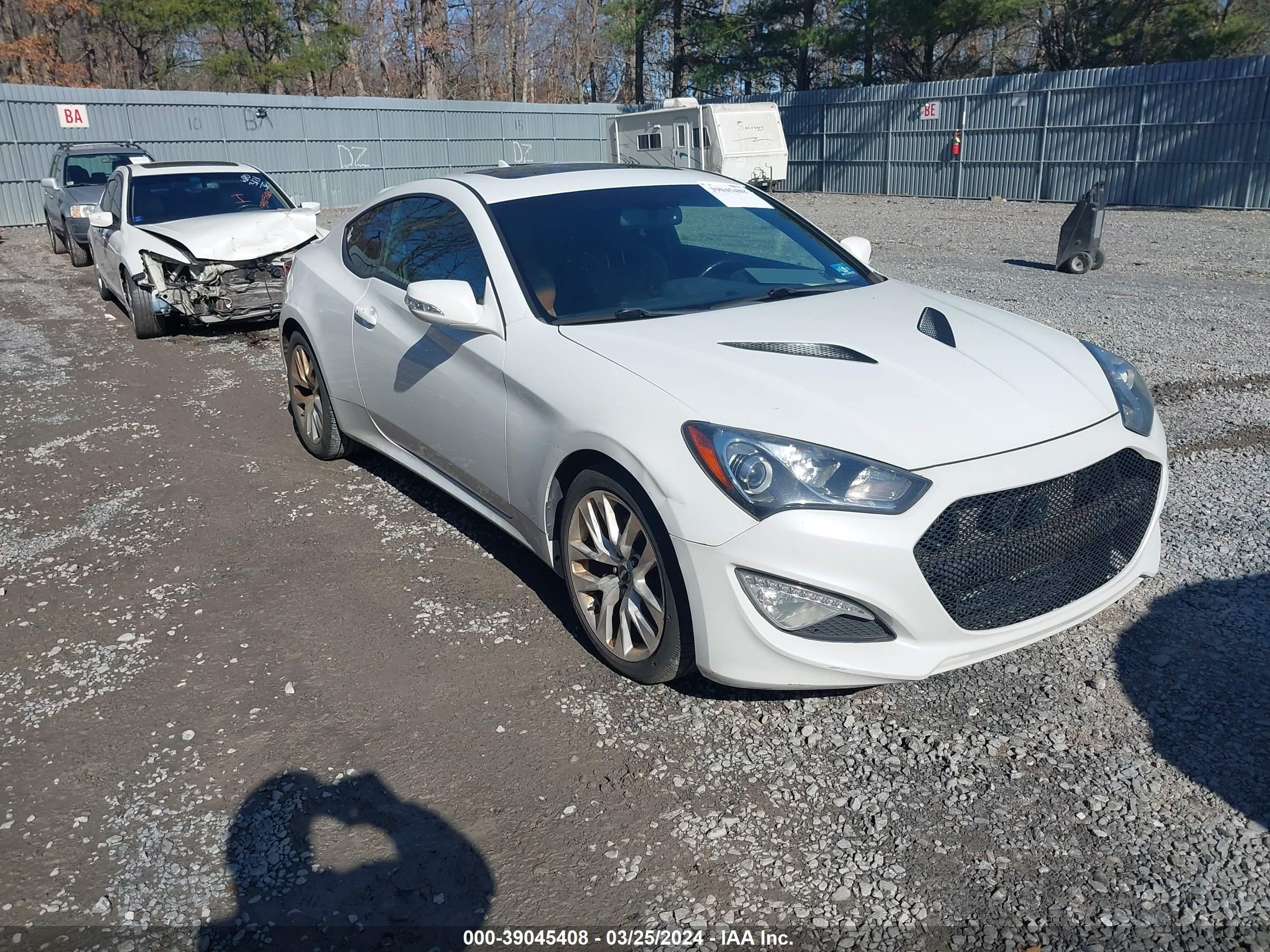 Photo 0 VIN: KMHHU6KJ2DU097714 - HYUNDAI GENESIS 