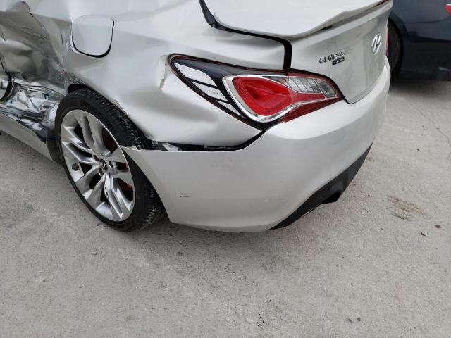 Photo 9 VIN: KMHHU6KJ2DU111563 - HYUNDAI GENESIS CO 