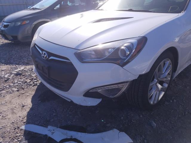 Photo 8 VIN: KMHHU6KJ2FU123960 - HYUNDAI GENESIS CO 