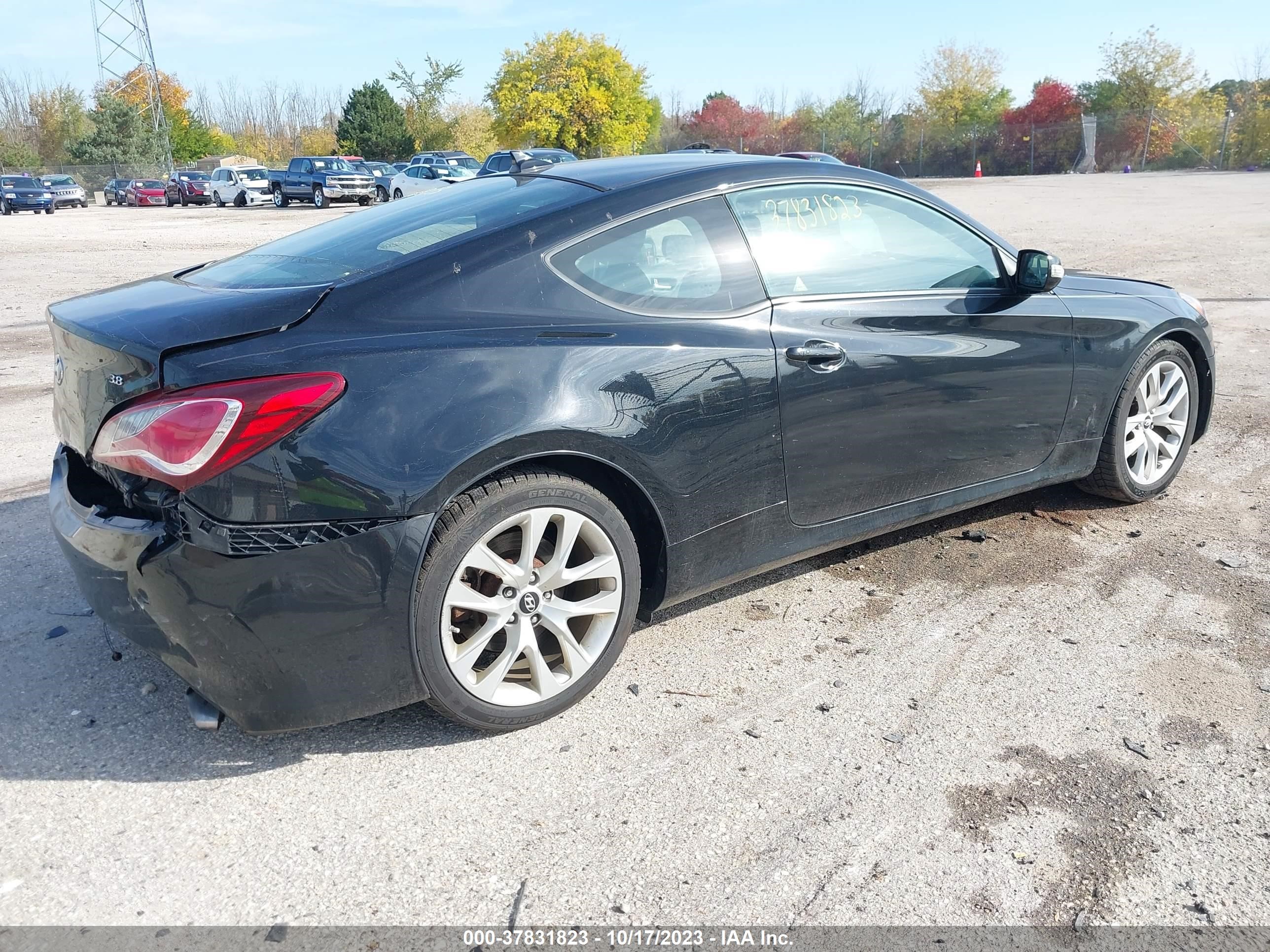 Photo 3 VIN: KMHHU6KJ5FU122222 - HYUNDAI GENESIS COUPE 