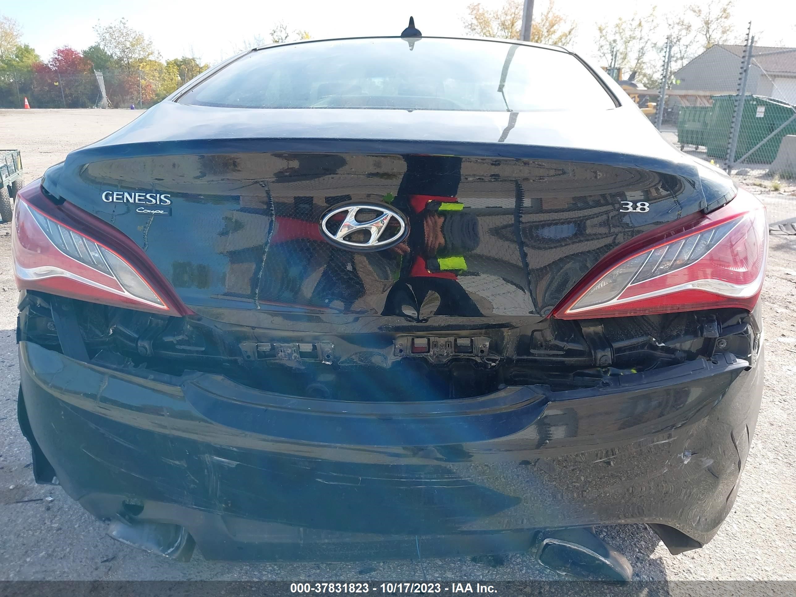 Photo 5 VIN: KMHHU6KJ5FU122222 - HYUNDAI GENESIS COUPE 