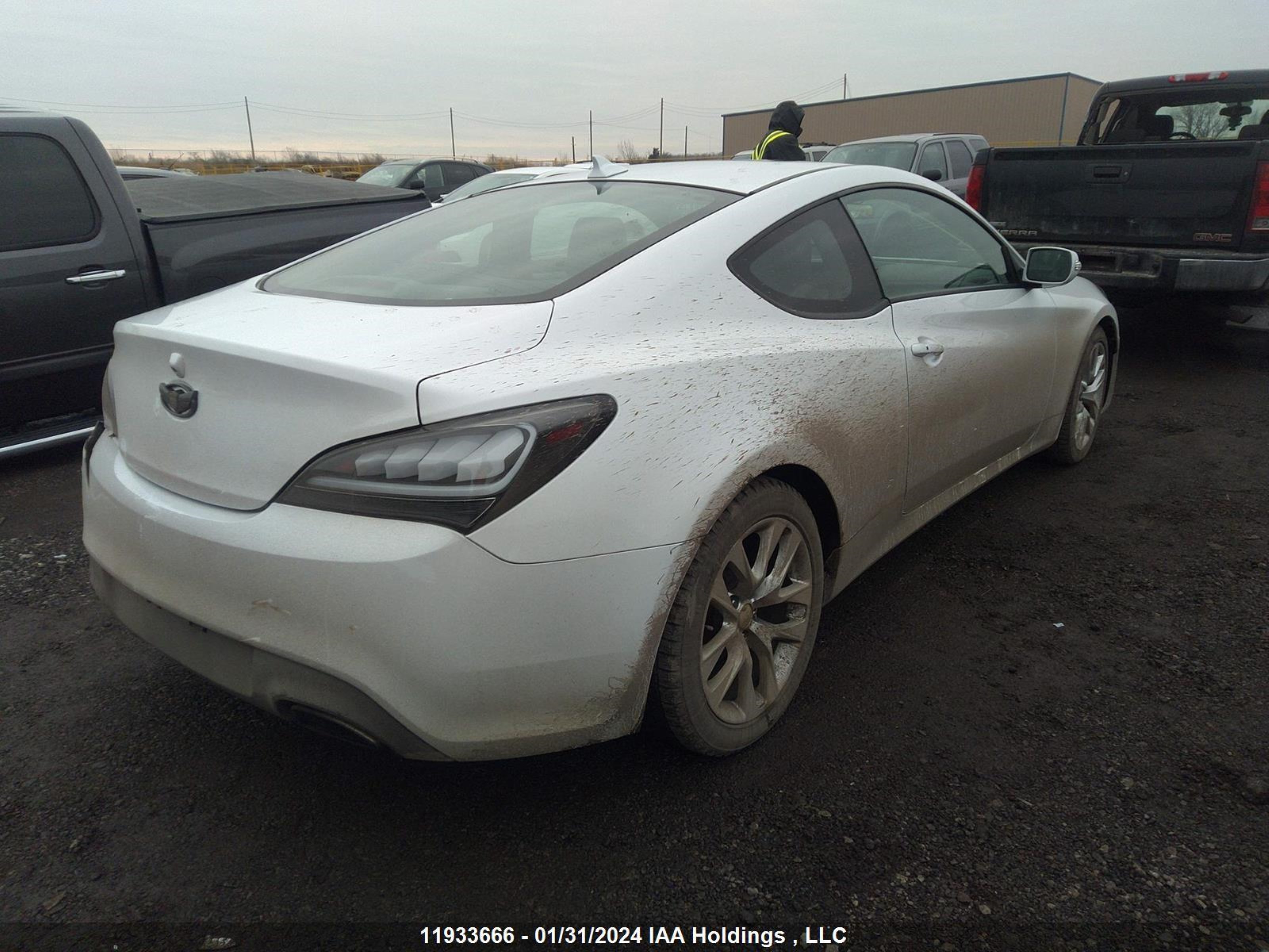 Photo 3 VIN: KMHHU6KJ6FU130832 - HYUNDAI GENESIS COUPE 