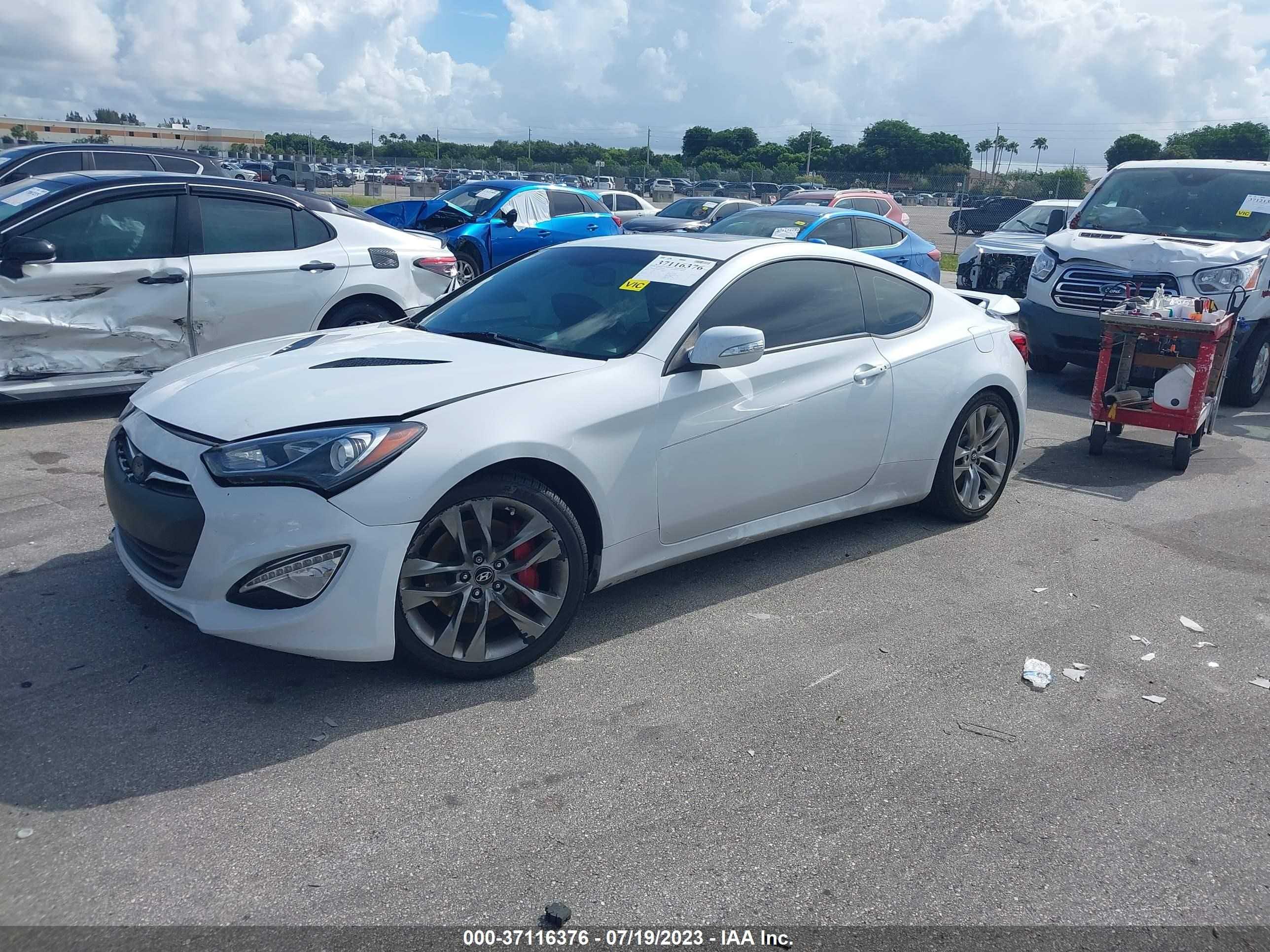 Photo 1 VIN: KMHHU6KJ6GU137197 - HYUNDAI GENESIS COUPE 