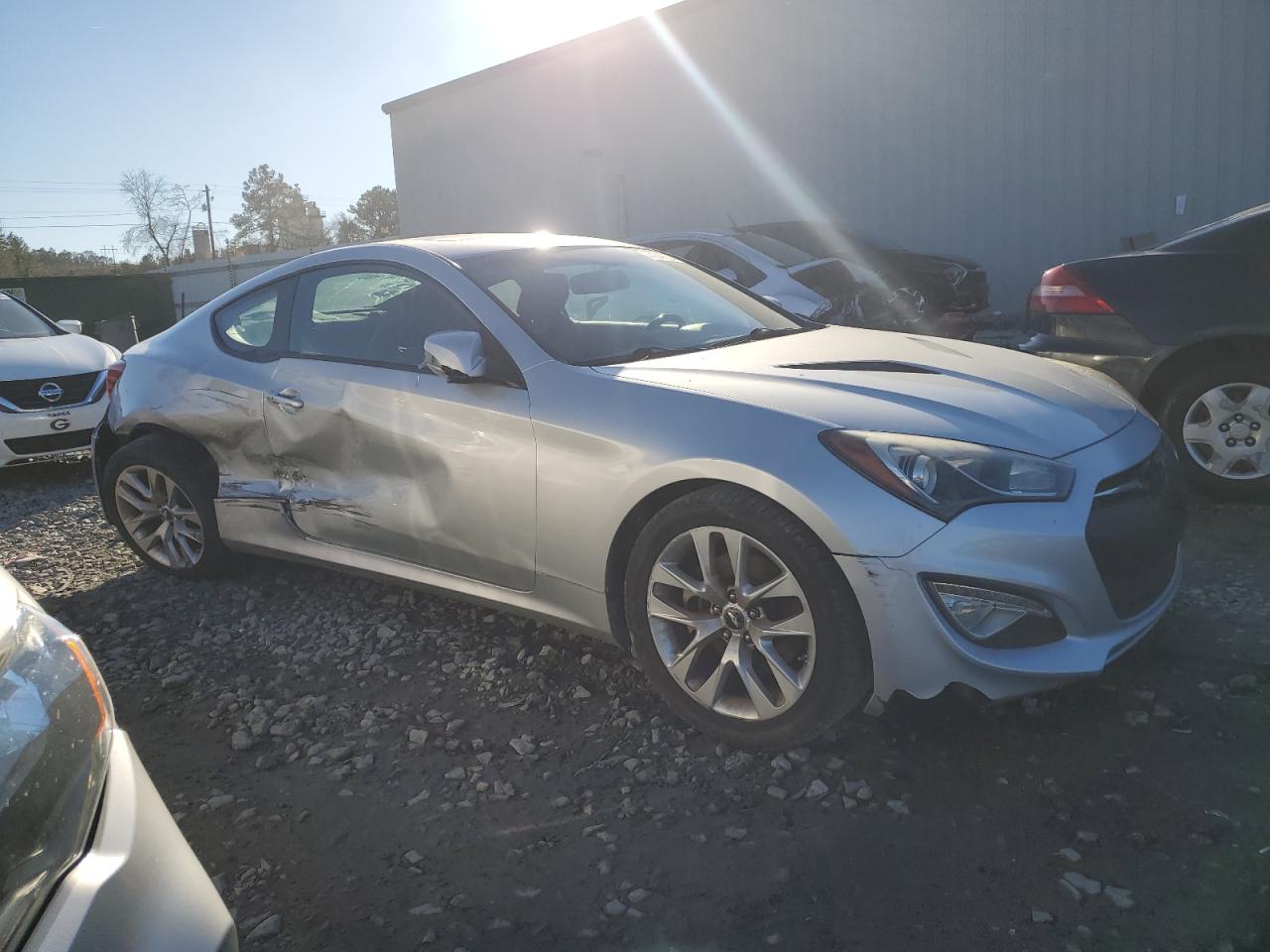 Photo 3 VIN: KMHHU6KJ8DU105685 - HYUNDAI GENESIS 