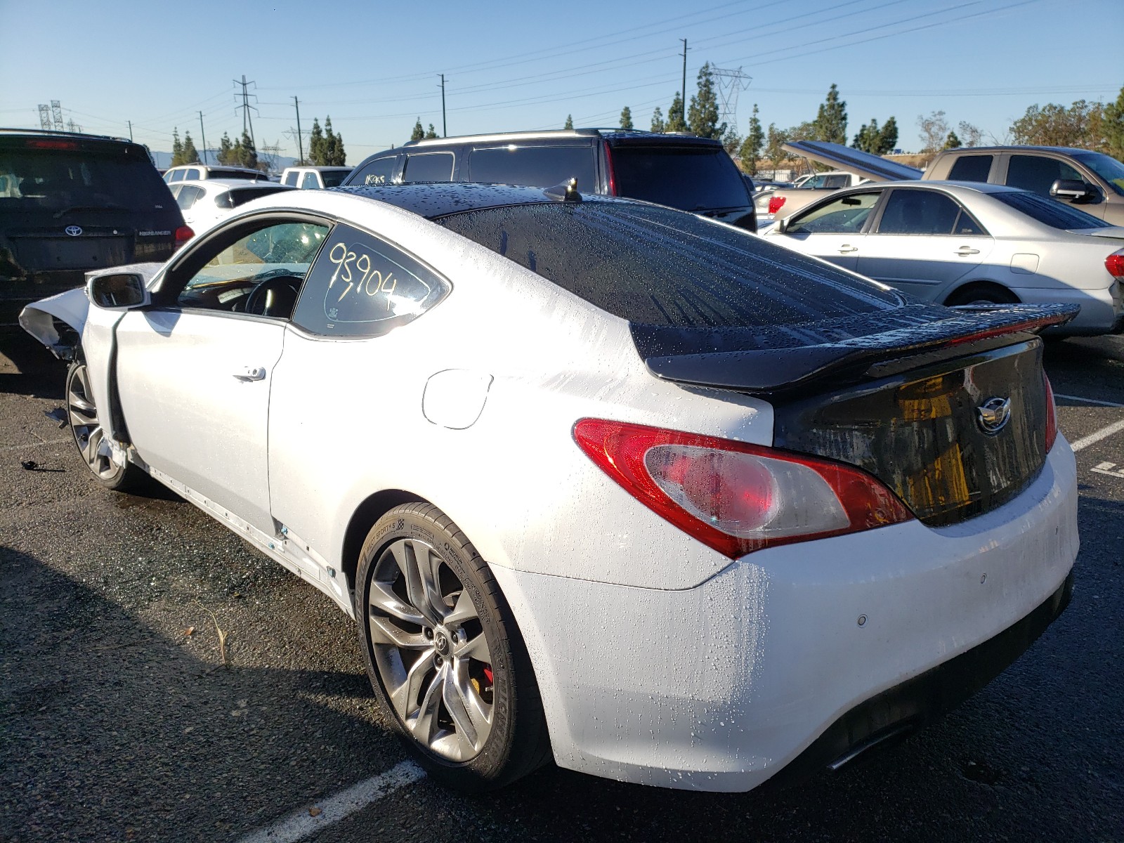 Photo 2 VIN: KMHHU6KJ8FU121744 - HYUNDAI GENESIS CO 