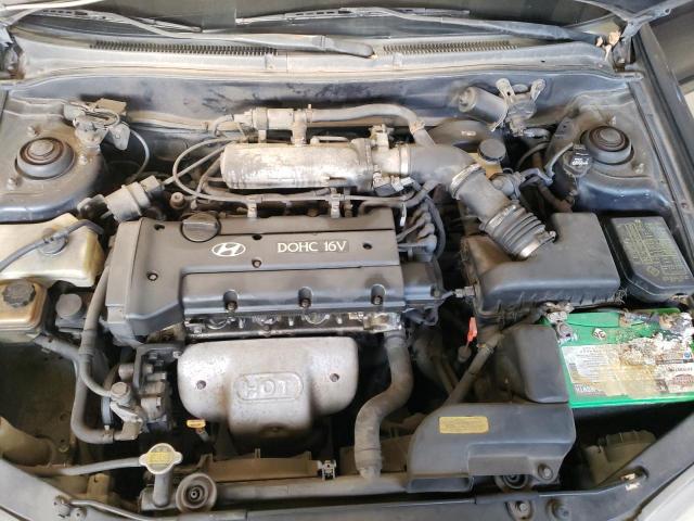 Photo 10 VIN: KMHJF25F7XU779715 - HYUNDAI ELANTRA 