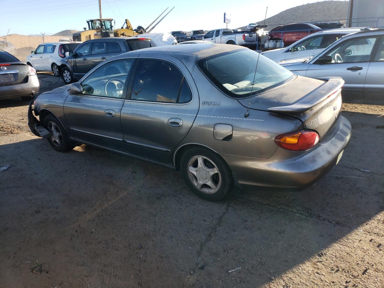 Photo 1 VIN: KMHJF35F5XU779489 - HYUNDAI ELANTRA 