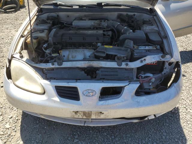 Photo 10 VIN: KMHJF35F7YU991196 - HYUNDAI ELANTRA 