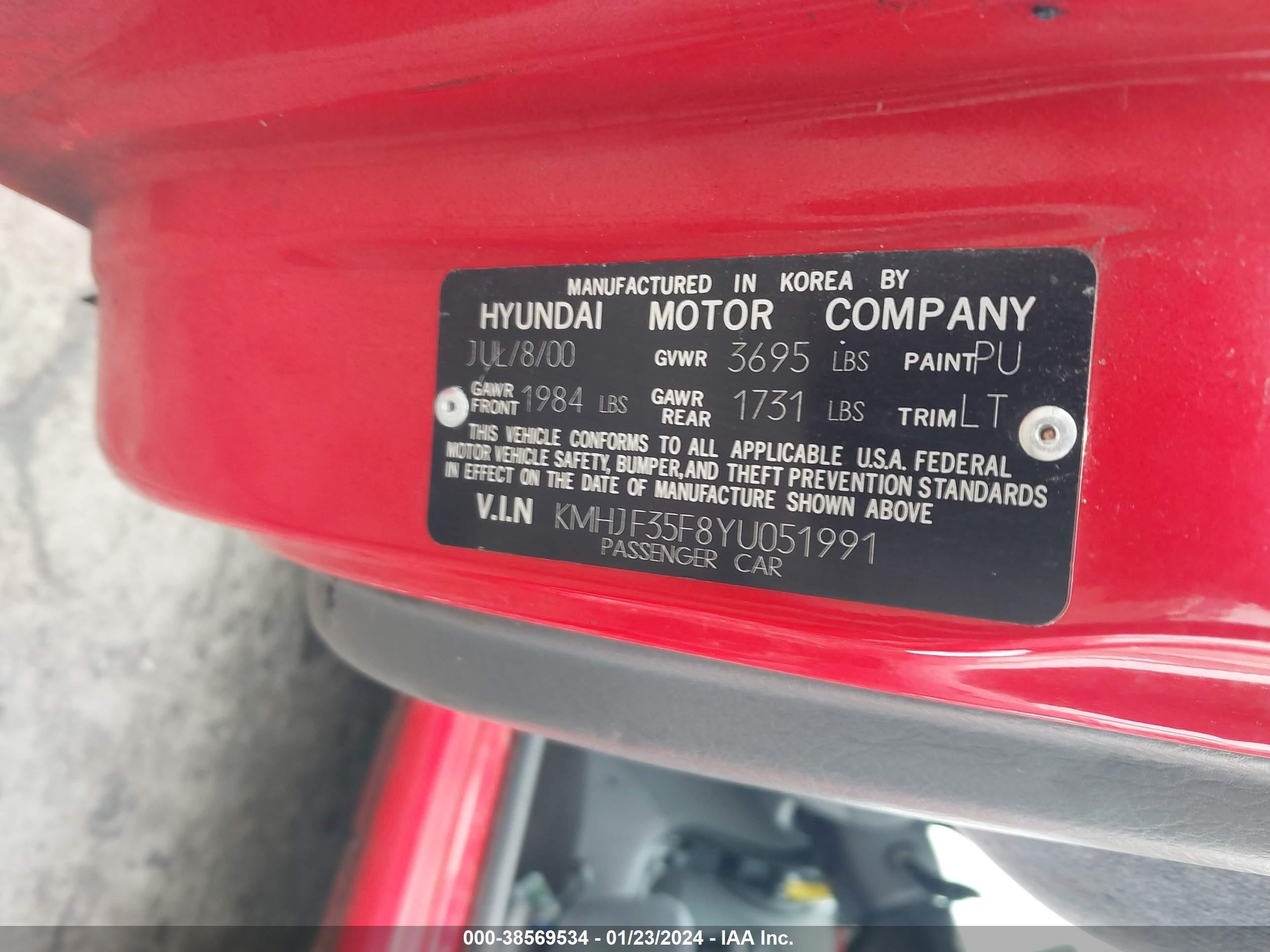 Photo 8 VIN: KMHJF35F8YU051991 - HYUNDAI ELANTRA 