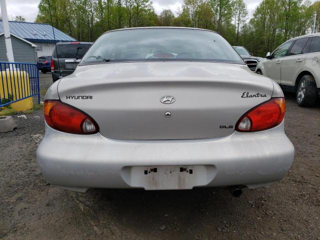 Photo 5 VIN: KMHJF35F9YU037517 - HYUNDAI ELANTRA 