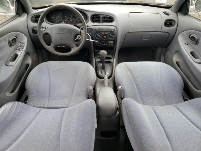 Photo 7 VIN: KMHJF35F9YU037517 - HYUNDAI ELANTRA 