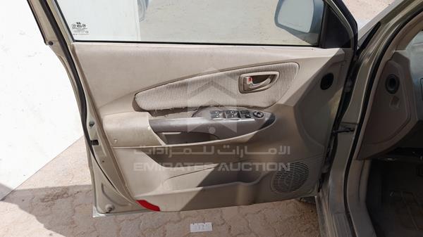 Photo 8 VIN: KMHJM81B68U701276 - HYUNDAI TUCSON 