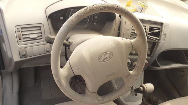 Photo 12 VIN: KMHJM81B98U875942 - HYUNDAI TUCSON 