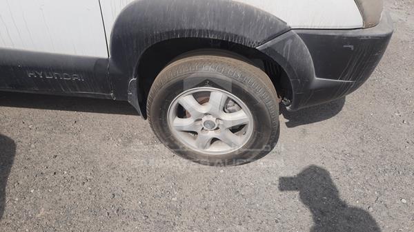 Photo 27 VIN: KMHJM81BX5U156341 - HYUNDAI TUCSON 