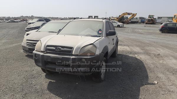 Photo 3 VIN: KMHJM81BX5U156341 - HYUNDAI TUCSON 