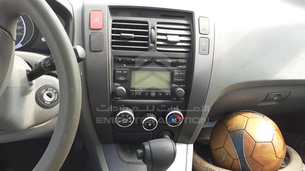 Photo 13 VIN: KMHJM81BX9U925619 - HYUNDAI TUCSON 